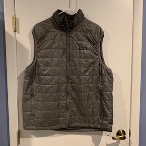 Patagonia Silver Puff Vest Size Xl